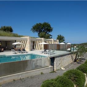 3 bedroom villa with pool & seaview, near Acharavi, sleeps 6